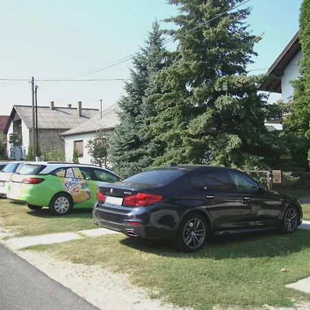 VUCA medencés, klimatizált Apartmanház Balatonboglár