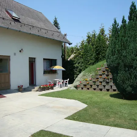 Vuca Klimatizalt Apartmanhaz * Balatonboglár